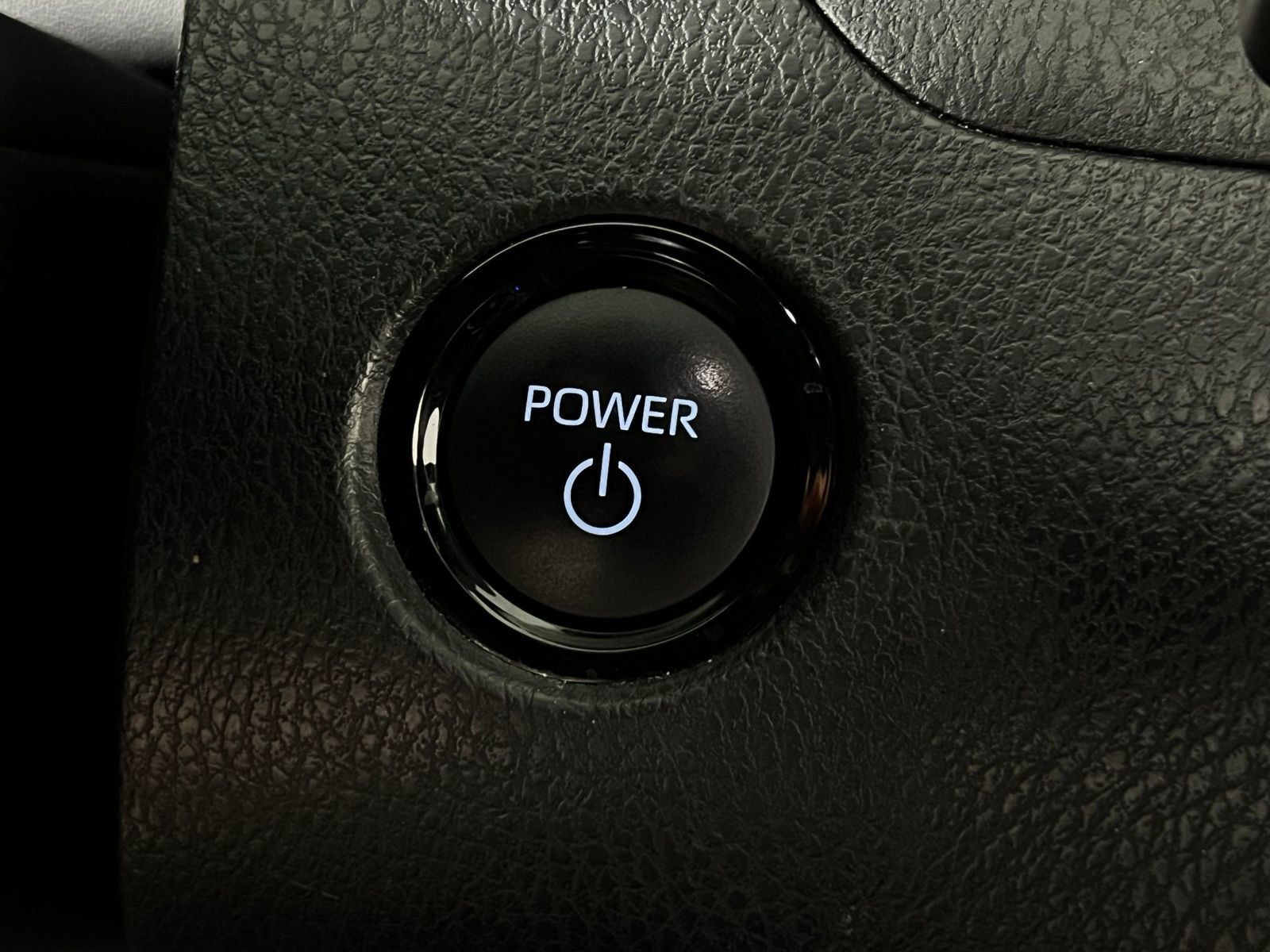 Certified 2025 Toyota Camry SE FWD image 19