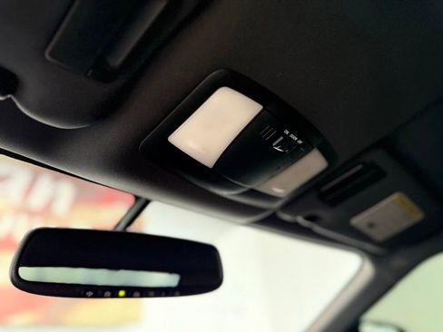 Used 2017 Nissan 370Z w/ Sport Package image 32