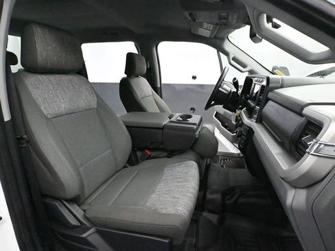 Used 2023 Ford F350 XLT w/ FX4 Off-Road Package image 45