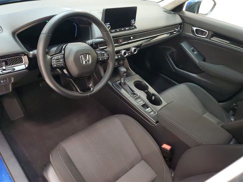 Used 2023 Honda Civic EX image 2