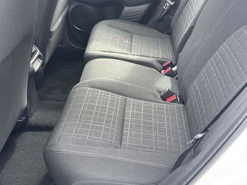 Used 2025 Honda HR-V LX image 15