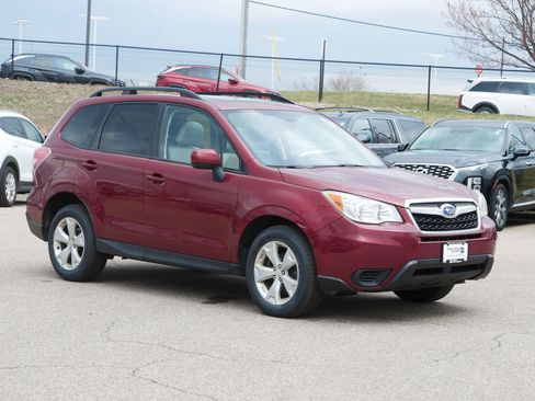 Used 2015 Subaru Forester 2.5i Premium AWD/4WD image 4