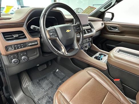 Used 2023 Chevrolet Tahoe High Country AWD/4WD image 16