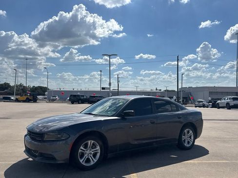 Used 2023 Dodge Charger SXT RWD image 11
