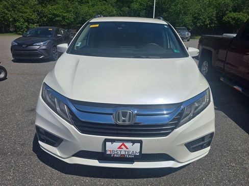 Used 2018 Honda Odyssey EX image 2