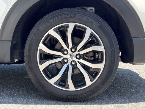 Used 2025 Ford Explorer ST-Line AWD/4WD image 17