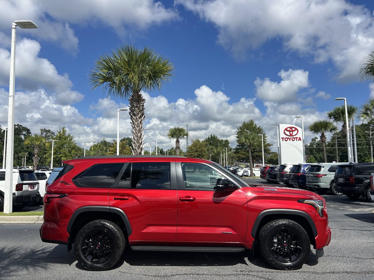 Used 2024 Toyota Sequoia Limited w/ TRD Off-Road Package AWD/4WD image 11