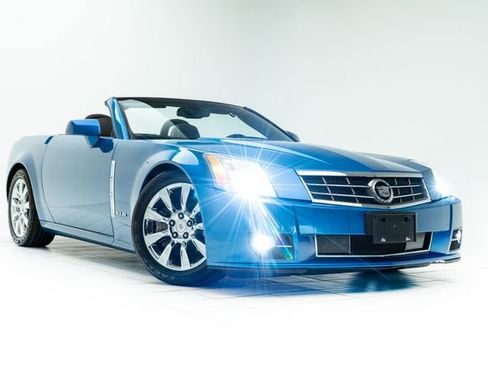 Used 2009 Cadillac XLR Platinum in Electra Blue 1 of image 5