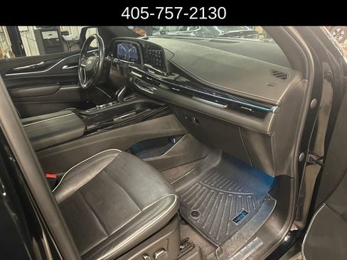 Used 2022 Cadillac Escalade ESV Sport image 18