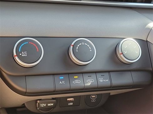 New 2026 Hyundai Elantra SE image 10