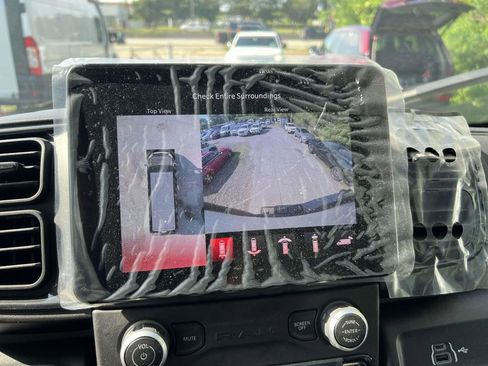 New 2024 RAM ProMaster 3500 w/ Delivery Van Package image 24