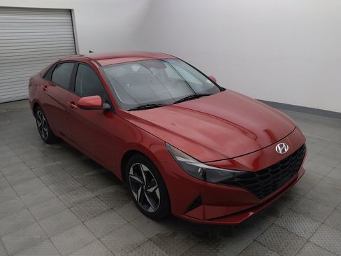 Used 2023 Hyundai Elantra SEL w/ Convenience Package FWD image 13