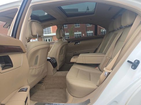 Used 2013 Mercedes-Benz S 550 4MATIC image 19