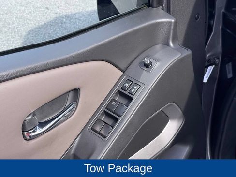 Used 2023 Nissan Frontier SV w/ Tow Package AWD/4WD image 10