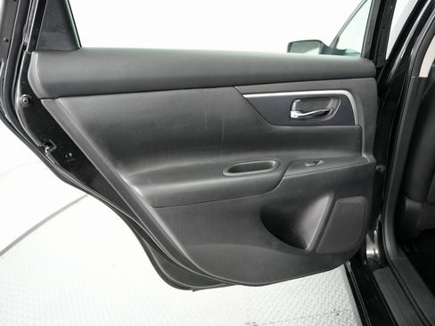 Used 2017 Nissan Altima 2.5 SV image 32