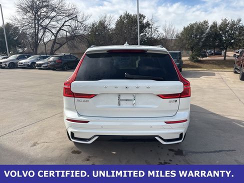 Certified 2025 Volvo XC60 B5 Plus image 6