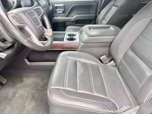 Used 2018 GMC Sierra 2500 Denali w/ Suspension Package, Off-Road AWD/4WD image 10