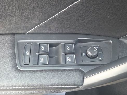 Used 2023 Volkswagen Tiguan SE R-Line image 24