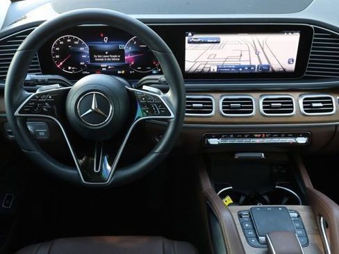 Used 2024 Mercedes-Benz GLE 350 4MATIC image 14