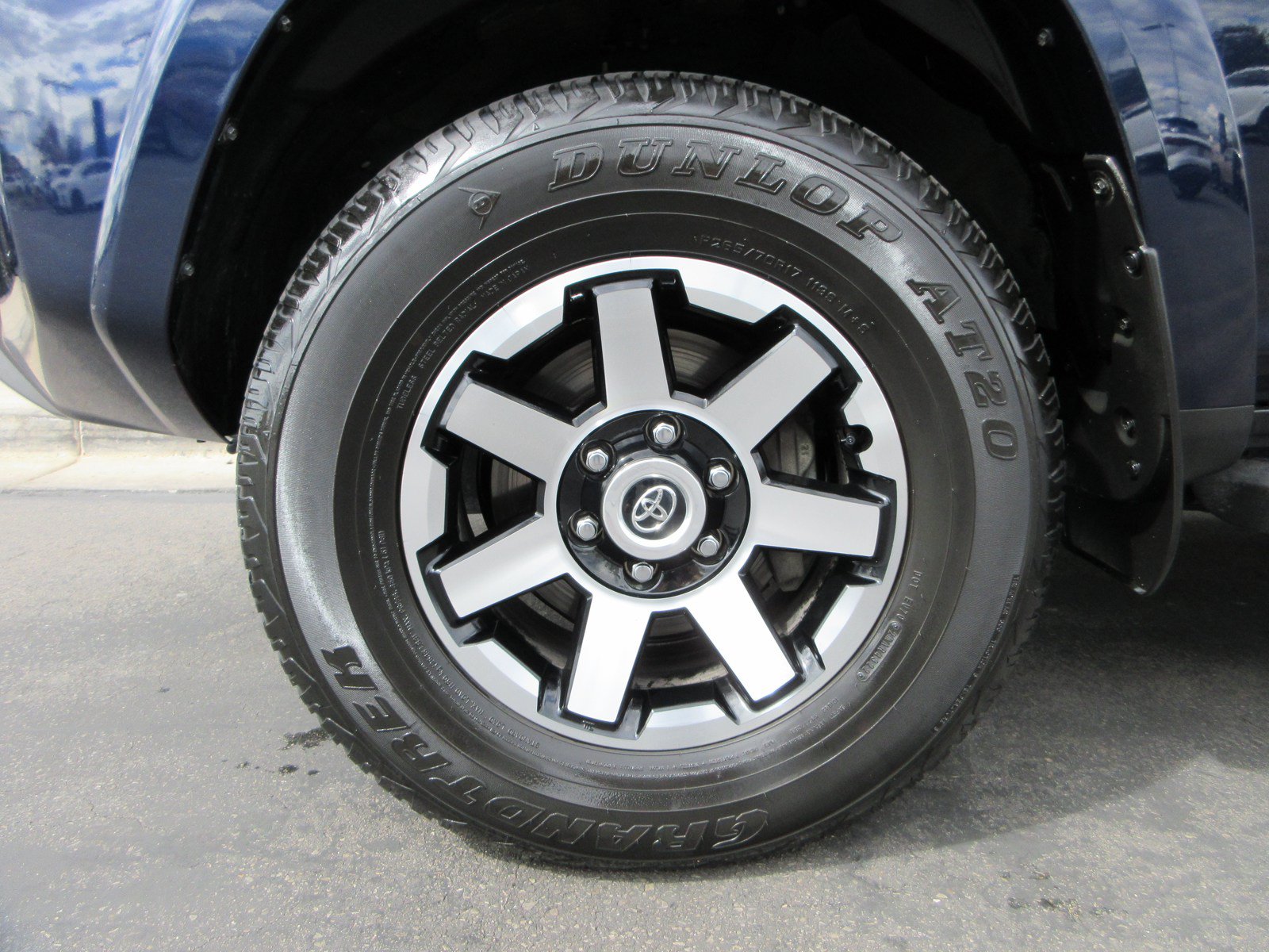 Used 2023 Toyota 4Runner TRD Off-Road Premium w/ Off Road Premium Plus Package AWD/4WD image 51