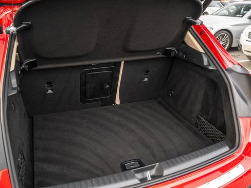 Used 2018 Mercedes-Benz GLA 250 4MATIC image 9