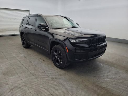 Used 2023 Jeep Grand Cherokee L Laredo AWD/4WD image 13
