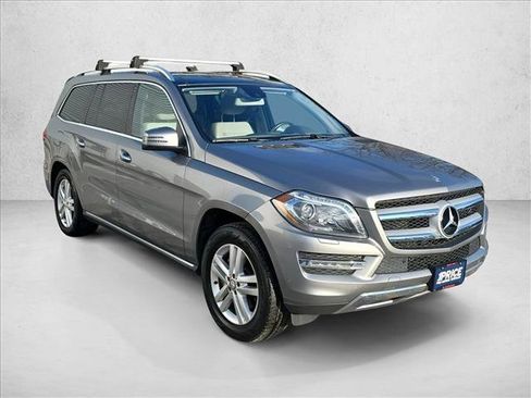 Used 2015 Mercedes-Benz GL 450 4MATIC image 3