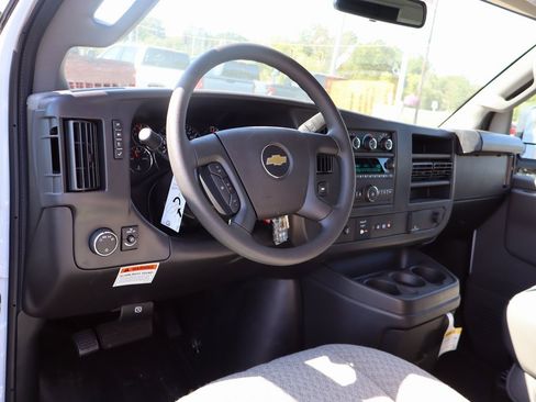 New 2025 Chevrolet Express 3500 w/ Power Convenience Package image 9