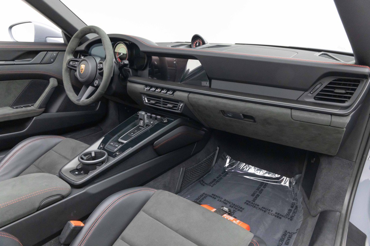 Used 2023 Porsche 911 Targa 4 GTS AWD/4WD image 2