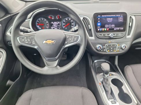 Used 2024 Chevrolet Malibu LT FWD image 19