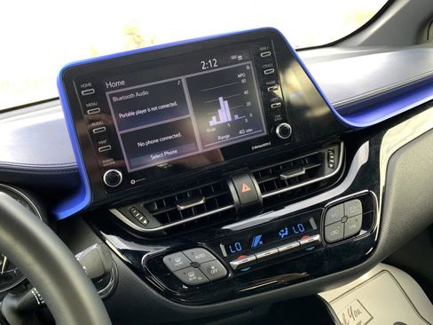 Used 2021 Toyota C-HR XLE image 14