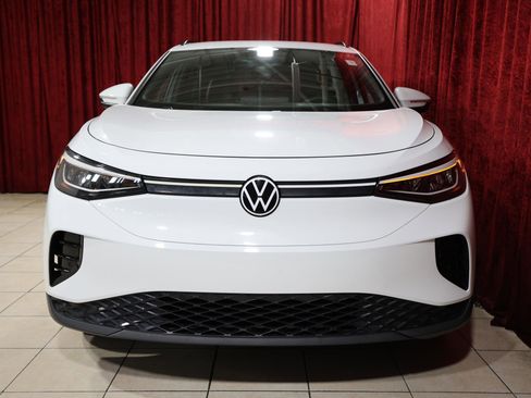 Used 2023 Volkswagen ID.4 Pro image 9