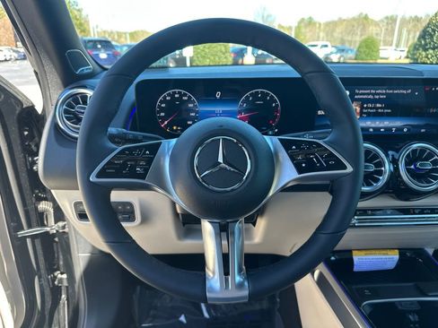 New 2026 Mercedes-Benz GLB 250 image 26