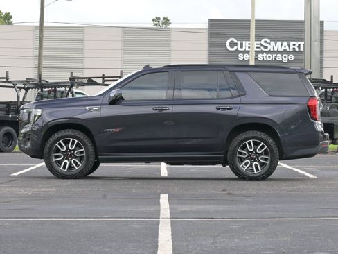 Used 2023 GMC Yukon AT4 w/ AT4 Premium Package AWD/4WD image 7