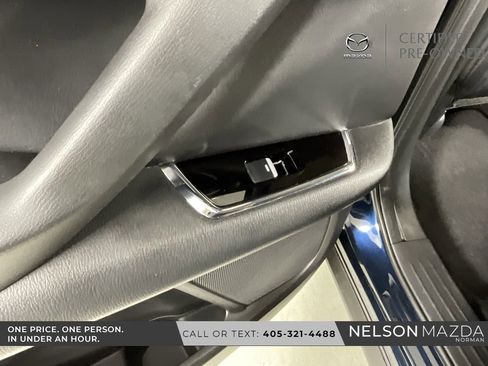 Used 2022 MAZDA CX-9 Touring image 18