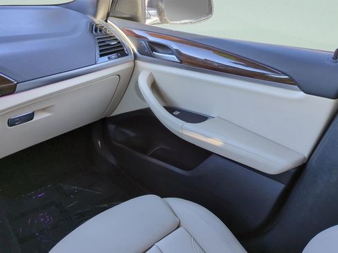 Used 2021 BMW X3 xDrive30i w/ Convenience Package image 16