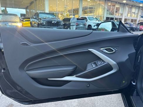 Certified 2023 Chevrolet Camaro SS image 10