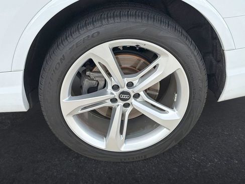 Used 2019 Audi Q7 3.0T Prestige AWD/4WD image 31