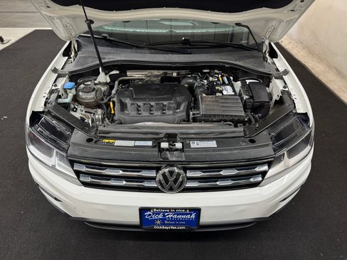 Used 2020 Volkswagen Tiguan SE w/ Panoramic Sunroof Package AWD/4WD image 11