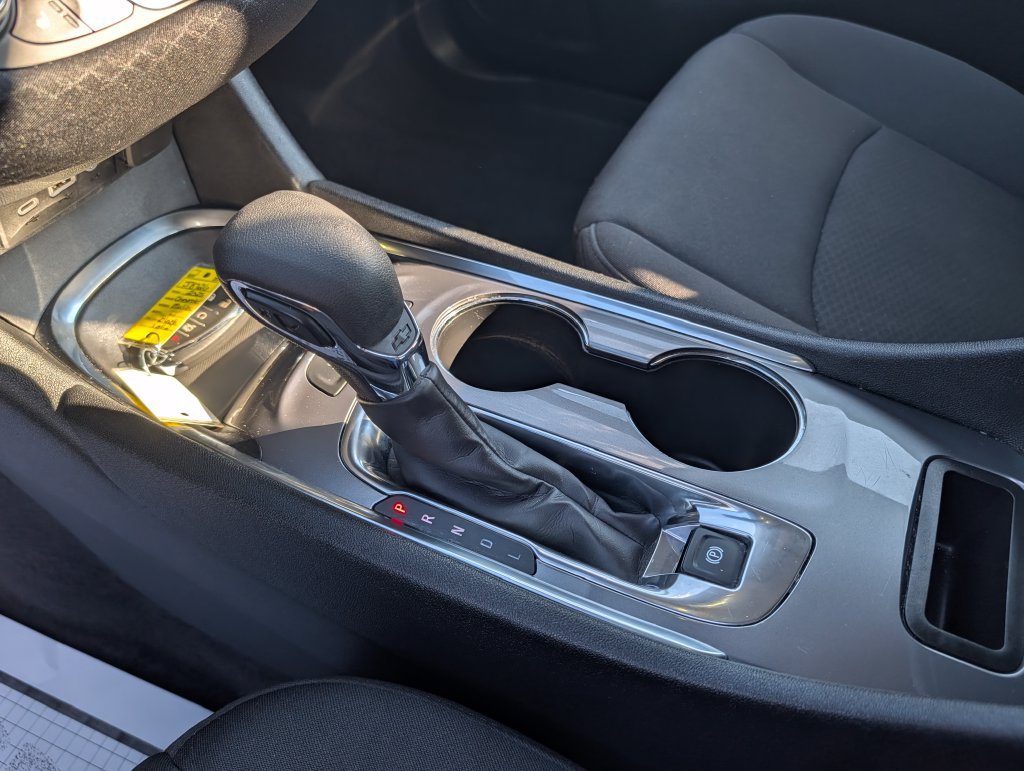 Used 2025 Chevrolet Malibu LT FWD image 7