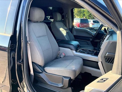 Used 2019 Ford F250 XLT w/ XLT Premium Package AWD/4WD image 10