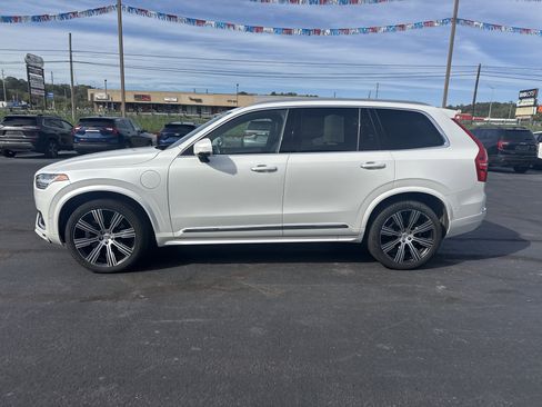 Used 2022 Volvo XC90 T8 Inscription image 7