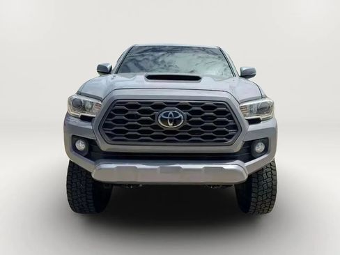Used 2020 Toyota Tacoma TRD Sport AWD/4WD image 7