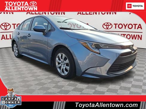 Used 2023 Toyota Corolla LE w/ Carpet Mat Package (TMS) FWD image 1