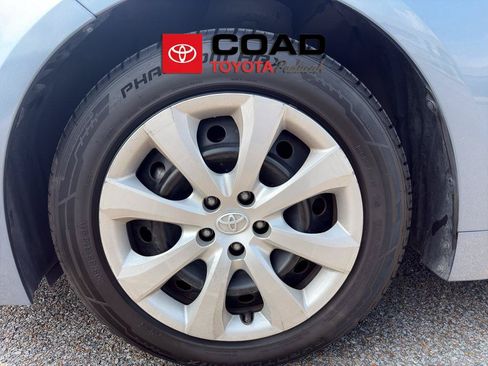 Used 2024 Toyota Corolla LE FWD image 8