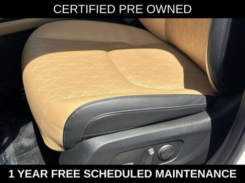 Used 2024 Kia Carnival EX FWD image 15
