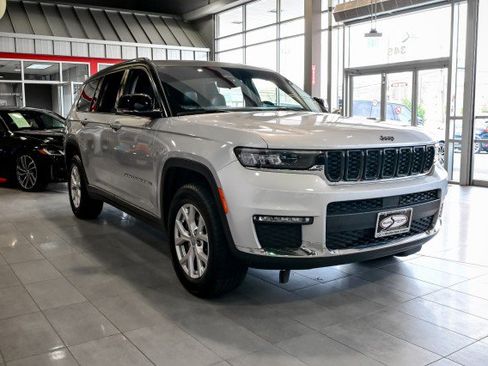 Used 2021 Jeep Grand Cherokee L Limited image 3