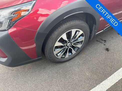 Certified 2025 Subaru Outback Limited AWD/4WD image 3