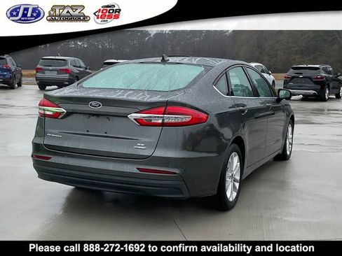 Used 2020 Ford Fusion SE image 7