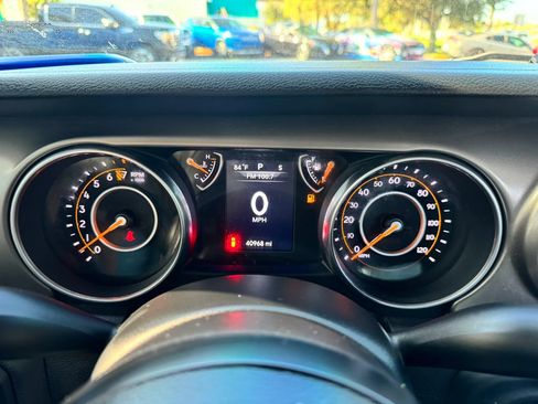 Used 2018 Jeep Wrangler Unlimited Sport AWD/4WD image 10